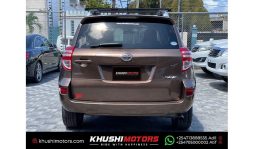 
Toyota RAV4 2015 full									