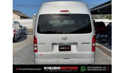 
Toyota Hiace Commuter  2013 full									