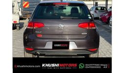 
Volkswagen Golf 2015 full									