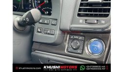 
Toyota Crown Athlete 2015 full									