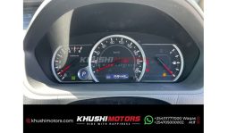 
Toyota Voxy 2015 full									