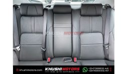 
Toyota Crown Athlete 2015 full									