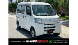 
Daihatsu Hijet Cargo 2015 full									