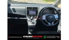 Toyota Ractis 2015