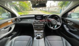 
Mercedes Benz C200 2015 full									