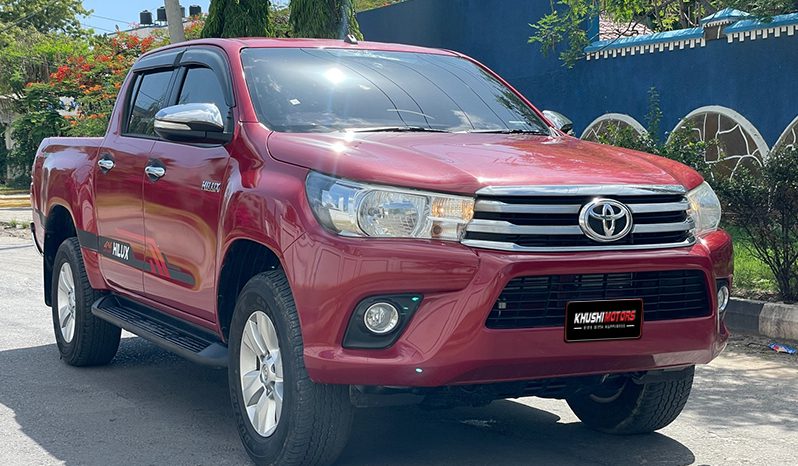 
Toyota Hilux Double Cabin 2016 full									