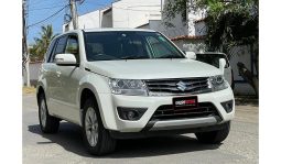 
Suzuki Escudo 2015 full									