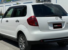 Mazda Verisa 2015