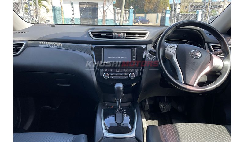 
								Nissan Xtrail 2015 full									