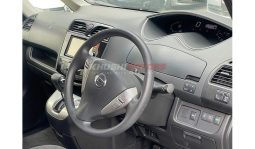 
Nissan Serena 2015 full									