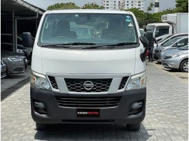 Nissan NV350 Caravan 2013