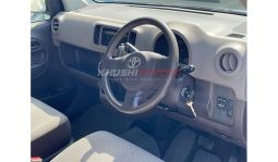 
Toyota Passo 2015 full									