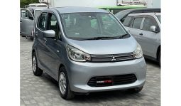 
Mitsubishi EK-Wagon 2015 full									