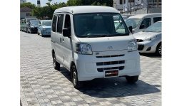 
Daihatsu Hijet Cargo 2015 full									