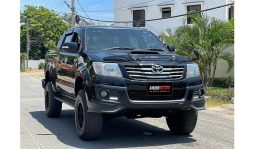 
Toyota Hilux Double Cabin 2015 full									