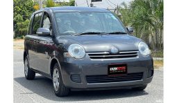 
Toyota Sienta 2015 full									