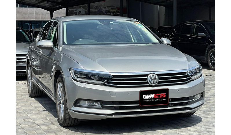 
Volkswagen Passat 2015 full									