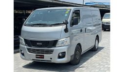 
Isuzu Como Van 2014 full									