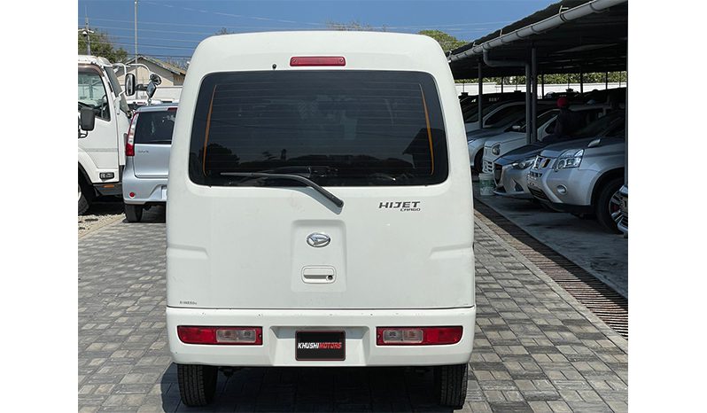 
								Daihatsu Hijet Cargo 2015 full									