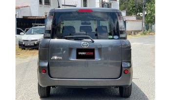 
Toyota Sienta 2015 full									