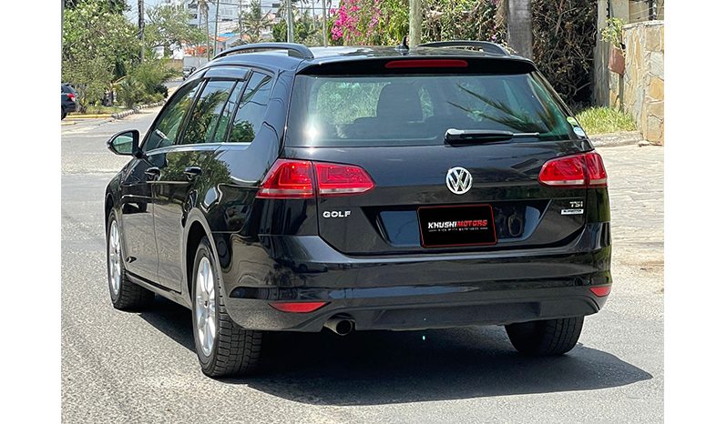 
								Volkswagen Golf Variant 2015 full									