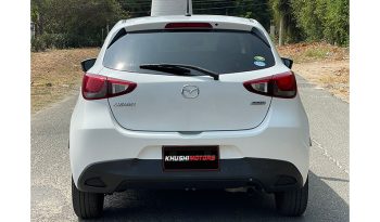 
									Mazda Demio 2015 full								