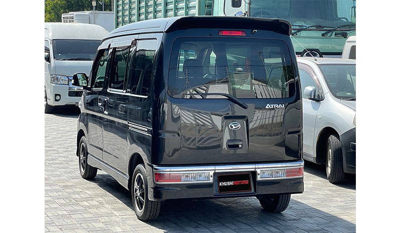 
Daihatsu Atrai Wagon 2015 full									