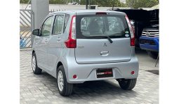 
Mitsubishi EK-Wagon 2015 full									