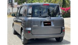 
Toyota Sienta 2015 full									