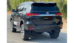 
Toyota Fortuner 2015 full									