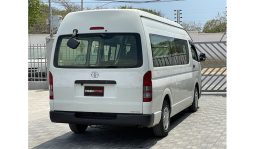 
Toyota Hiace 9L High Roof 2015 full									