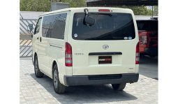 
Toyota Hiace 2015 full									