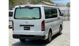 
Toyota Hiace 2015 full									