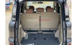 
Toyota Sienta 2015 full									