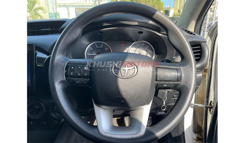 
								Toyota Hilux Double Cabin 2017 full									