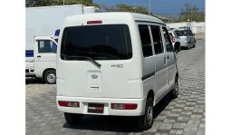 
Daihatsu Hijet Cargo 2015 full									