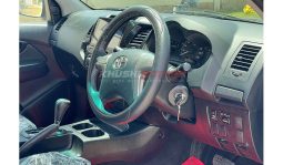 
Toyota Hilux Double Cabin 2015 full									