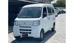 
Daihatsu Hijet Cargo 2015 full									