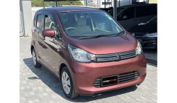 
Mitsubishi EK-Wagon 2015 full									