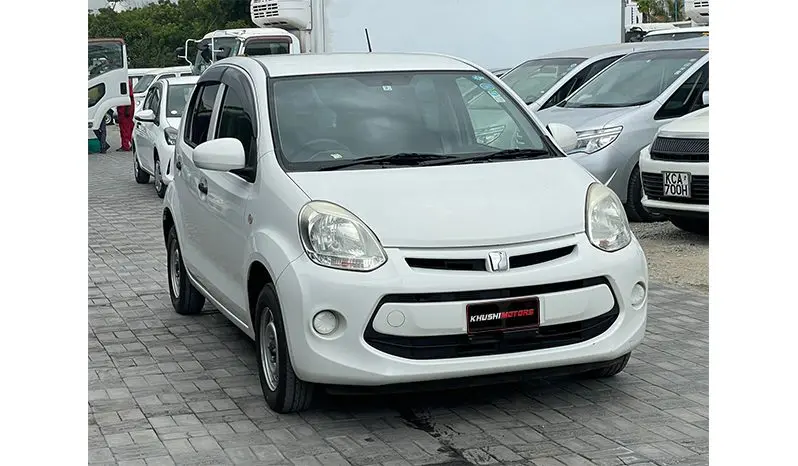 
Toyota Passo 2016 full									