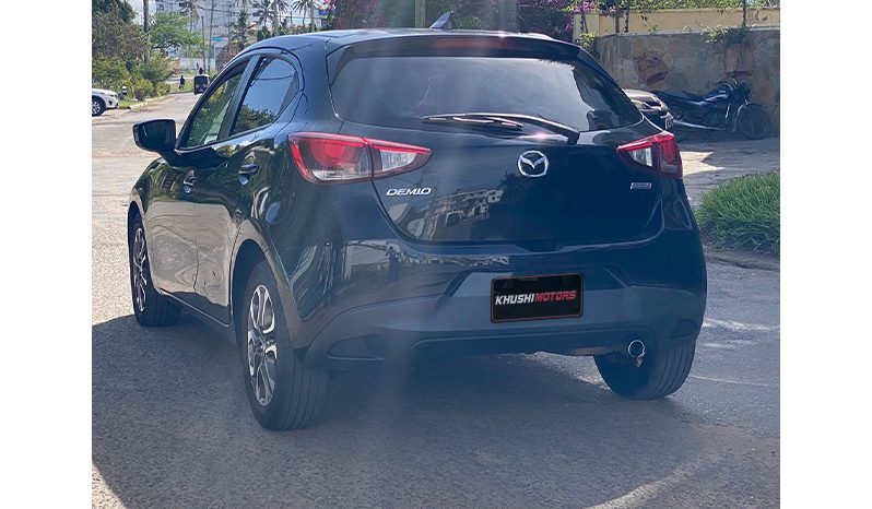 
								Mazda DEMIO 2016 full									