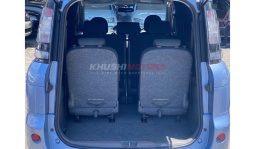 
Toyota Sienta 2014 full									