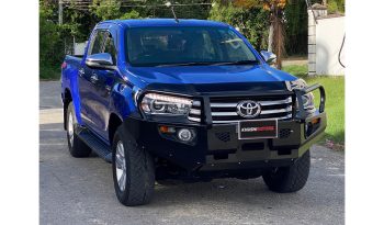 
Toyota Hilux 2016 full									
