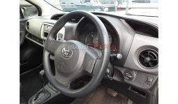 
Toyota VITZ 2016 full									