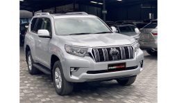 
Toyota LAND CRUISER PRADO 2018 full									