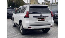 
Toyota LAND CRUISER PRADO 2018 full									