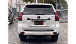 
Toyota LAND CRUISER PRADO 2018 full									