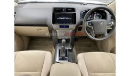 
Toyota LAND CRUISER PRADO 2018 full									