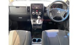 
Mitsubishi DELICA-D5 2016 full									