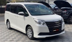 
Toyota NOAH 2016 full									